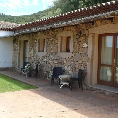 Hotel Valkarana Country Relais (Adults Only) Sant'Antonio di Gallura Extérieur photo
