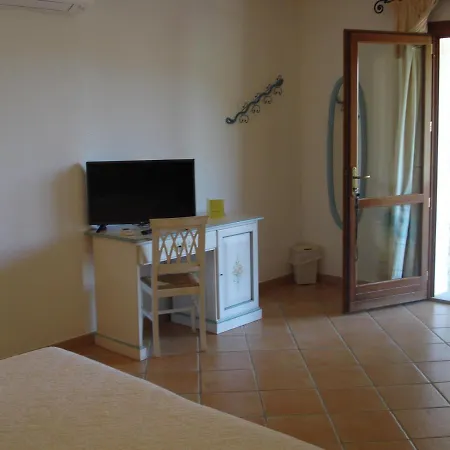 Hotel Valkarana Country Relais (Adults Only) Sant'Antonio di Gallura Extérieur photo