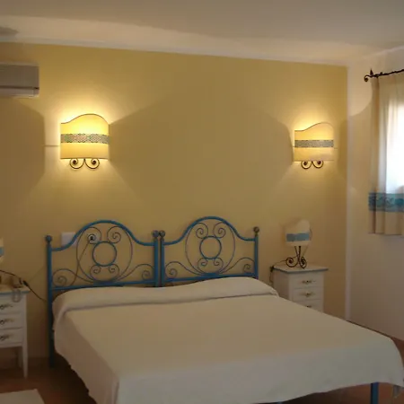 Hotel Valkarana Country Relais (Adults Only) Sant'Antonio di Gallura Extérieur photo