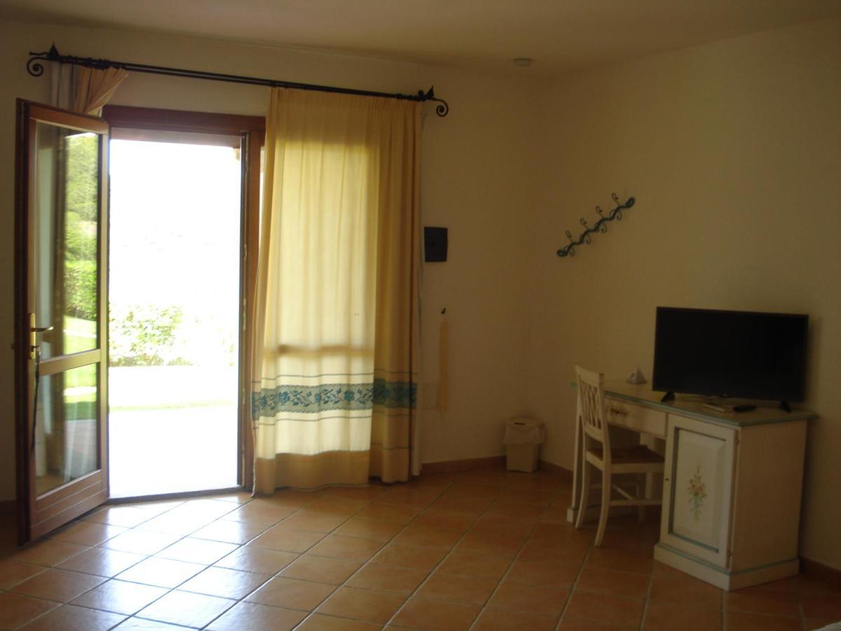 Valkarana Country Relais (adults Only) Hotel 4*